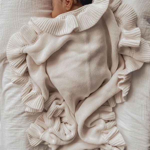 

blankets swaddling knitted baby swaddle blanket for born babies accessories ruffle stroller bedding items infant nap bed cover 230824