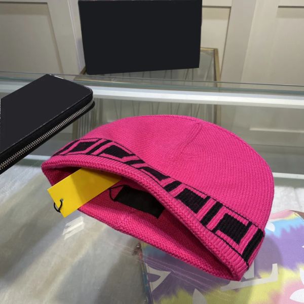 

luxurys designers hat men and women same color splice fashion beanie cap everyday casual versatile eye catching personality color variety fo, Blue;gray