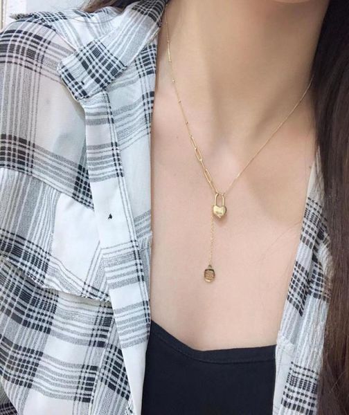 

2021 luxury pendant necklace fashion men039s and women039s designer brand jewelry belt box3558001, Silver