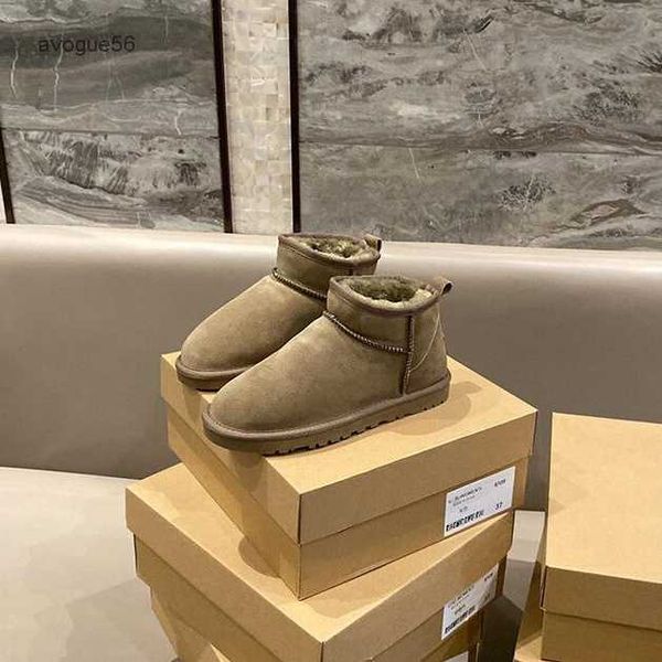 

66 aus u5854 classical short miniwomen snow boots keep warm boot man womens plush casual warm boots sheepskin suede shoes chestnut grey tran, Black