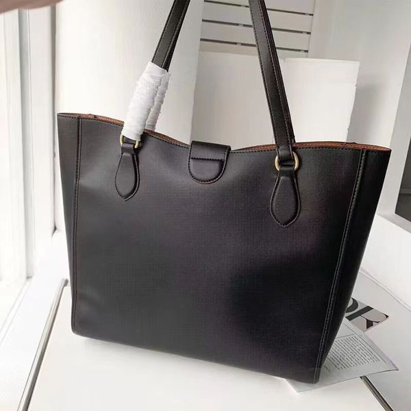 

new leather women's bag c buckle versatile commuter shopping bag large capacity one shoulder portable leather tote tote bag trendy moth