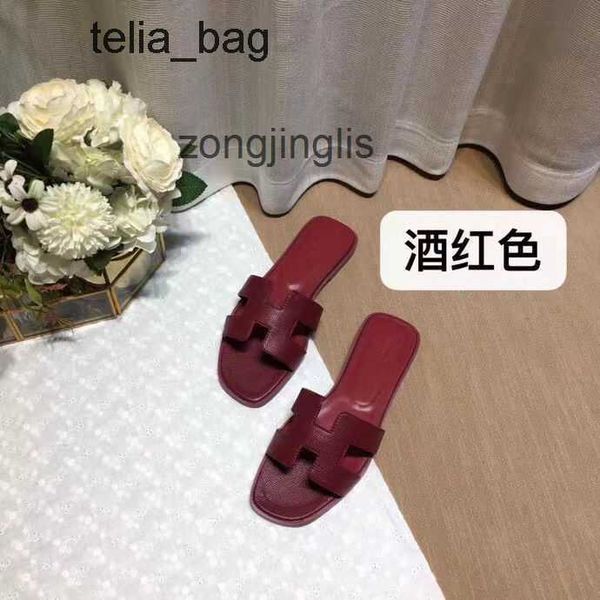 

2023 slippers slipper herz baida women's summer designer bear sandal shoes oran color matching leatflat sandals for tourism litchi patt