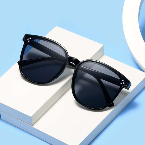 

gm sunglasses womens big box mens fashion anti ultraviolet wholesale, White;black