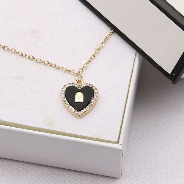 

5013cross border selling small fragrance letter pendant necklace popular letter necklace women's fashion long versatile pearl pendant, Silver