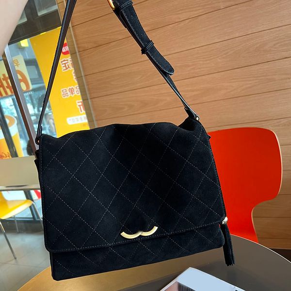 

vintage suede calfskin leather women designer flap bag with tassel gold metal hardware adjustable strap medium shoulder handbag high-capacit