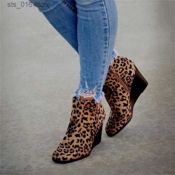 

boots 2022 autumn new chelsea boots retro wedges platform leopard female shoes ladies side zipper high heels ankle boots botas mujer t230824, Black