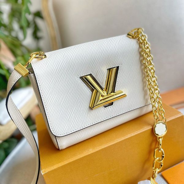 

designer shoulder bag popular fried dough twists leather small square designer bag metal long chain v-shaped button simple, fashionable and