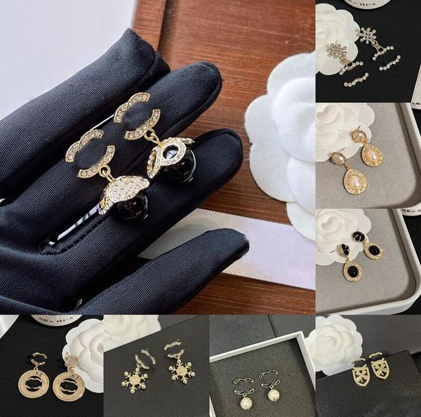 

2023 designer charm stud fashion gold plated sier earrings for womens brand letter inlaid crystal pearl ear ring eardrop wedding, Golden;silver