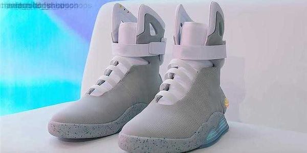 

2023 automatic laces shoes air mag sneakers marty mcfly's led man back to the future glow in the dark gray mcflys sneaker with box uk 6, Black