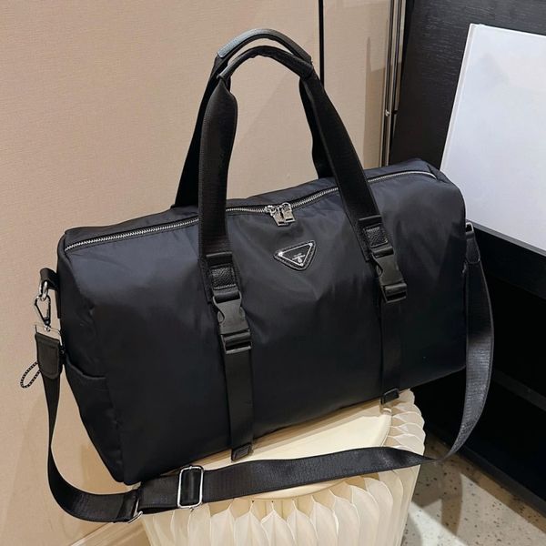 

2023 designer luxury new fashion travel bags nylon handbags large capacity holdall carry on luggages duffel bags luxury men luggage gentlema