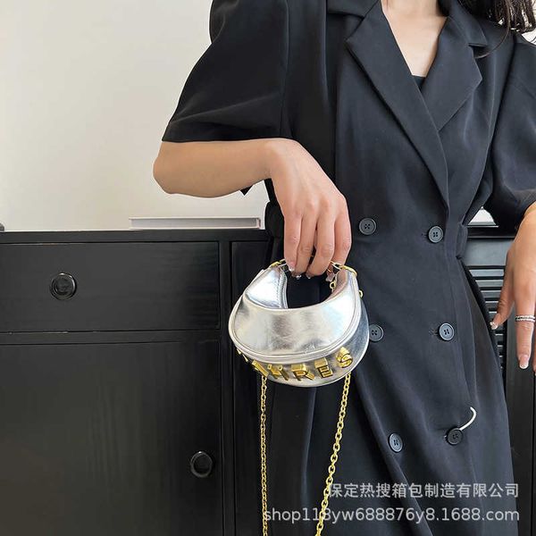 

outdoor designer bags tote wrist bag red shoulder crossbody bag fashion chain letter handbag female fen bags 31nb