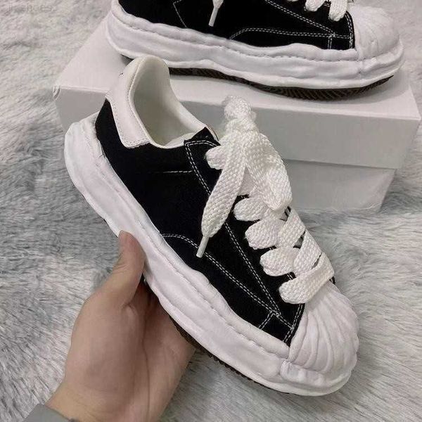 

mmy shoes maison mihara yasuhiro shell toe dissolved shoes female embroidery made old thick sole canvas tidal plate shoes male, Black