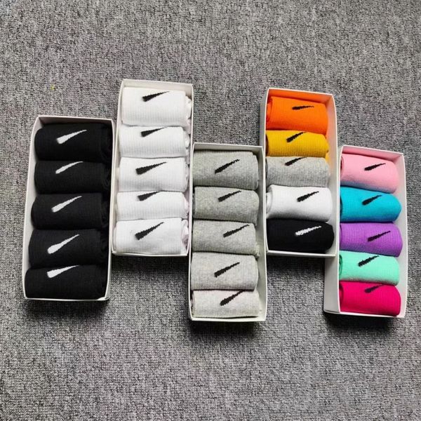 

designer tech fleece mens socks womens tech stockings all-match breathable cotton football basketball sports socks for men with box i68w#, Black