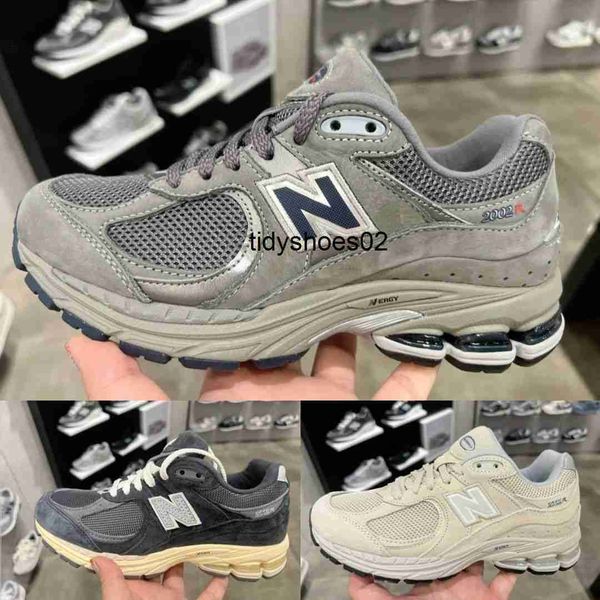 

chunyuan 2002r yuanzu grey new balances shoes full color matching dad shoes breathable running shoes sports shoes for men and women, Black