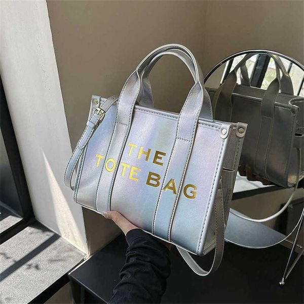 

2023 summer new fashion handheld high capacity tote bag bright face letter one shoulder crossbody bag 70% designer outlet sale