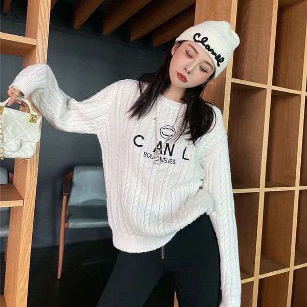 

2023 spring new women's knitwear with embroidery all simple base shirt designer long sleeve slim-fit pullover sweater, White