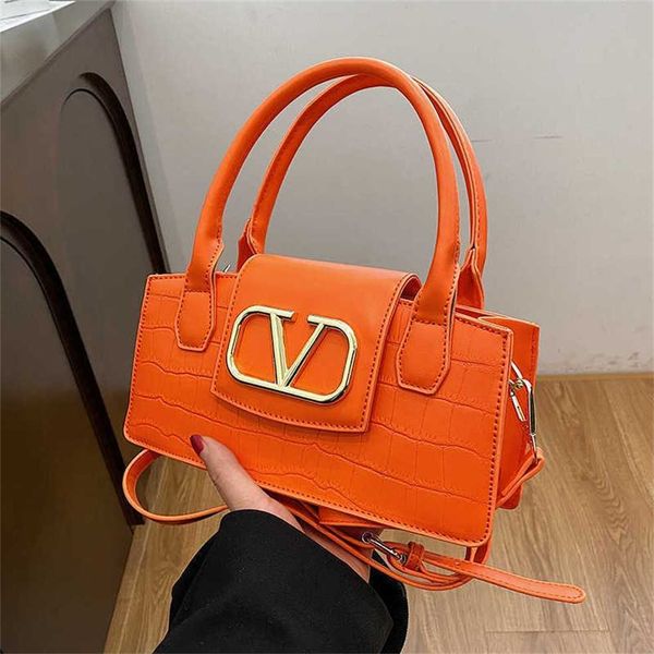 

women's bag 2023 new simple and candy color portable single-shoulder messenger bag western-style small square bag 9z6s designer handbag