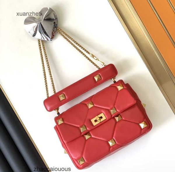 

wallet bagpack designer women valantions beach bags purse saddle handbag crossbody bag puff chain rivet twist lock handbag 3jve