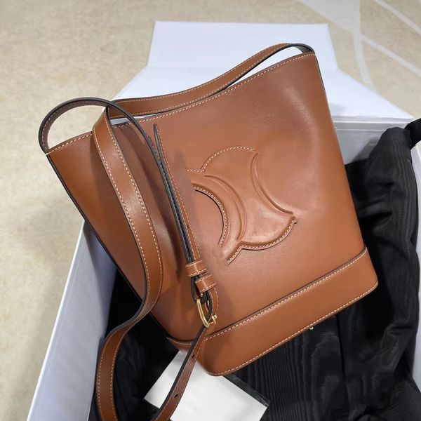 

fashion luxurys designer bag leather handbag triomphe bucket bag casual women's shoulder cross body bags