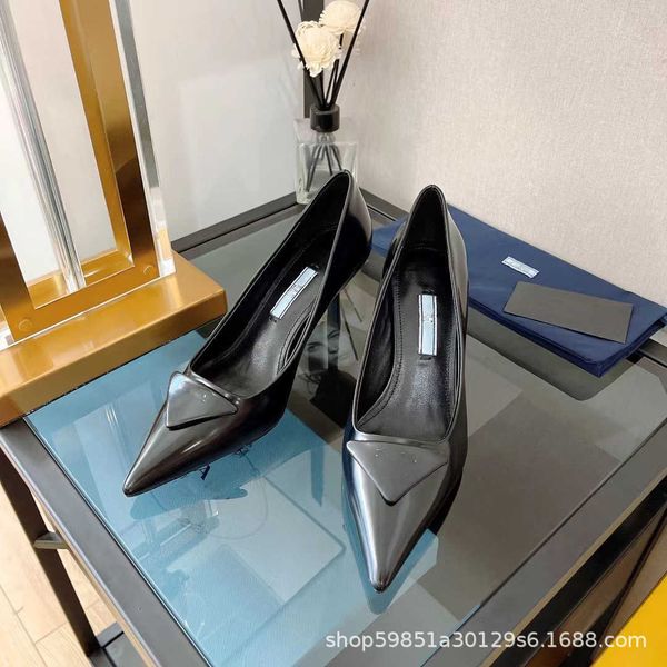 

version p family high heeled pointed wrapped toe thin heel hollow out temperament commuting triangle sandals single, Black