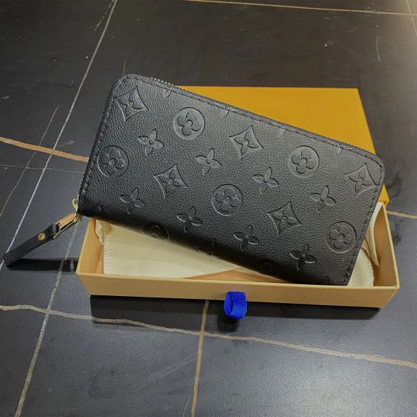 

single zipper wallet the most stylish way to carry around money cards and coins men leather purse card holder short business women wallet m6, Red;black