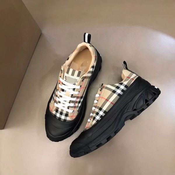 

casual shoes winter new velcro classic plaid cotton plaid rubber outsole comfortable lightweight sports shoes for women men, Black