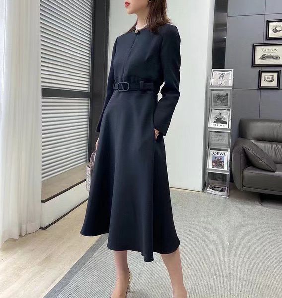 

basic casual dresses 2023 spring long sleeve fit and flare silk wool blend formal midi dress 230826, Black;gray
