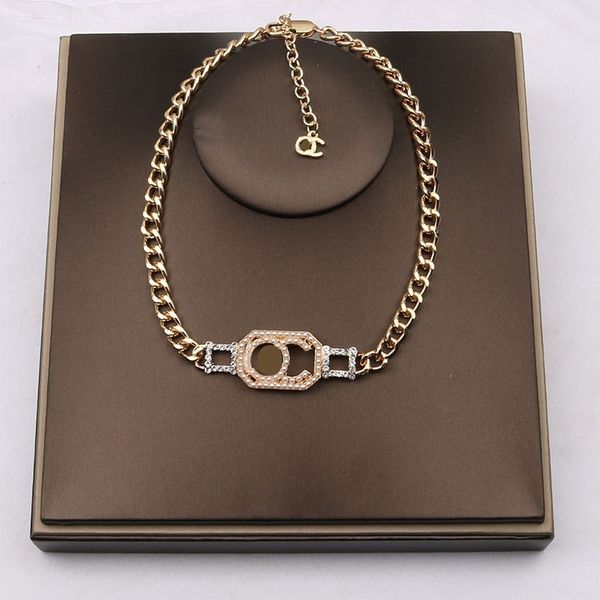 

5032cross border selling small fragrance letter pendant necklace popular letter necklace women's fashion long versatile pearl pendant, Silver