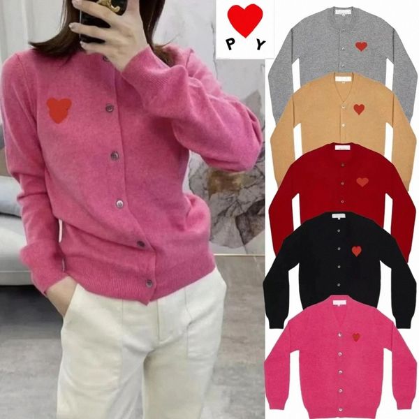 

womens designer sweaters cdgs play sweater knit commes casual men sweatshirt des badge garcons hoodie red heart long slevee cardigan embroid, White;black