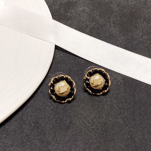 

popular fashion stud earrings woman luxury designer earring channel multi colors c letter jewelry women wedding gifts ax15a, Golden;silver