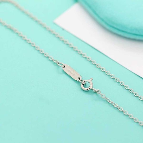 

designer necklace t family s925 sterling silver women's sweater chain bone single pendant with colorless accessories jewelry tiffaniess