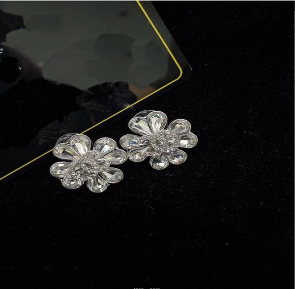 

dangle & chandelier heart shaped flower rhinestone earrings, european and american fashion versatile earrings, silver needle earrings, femal