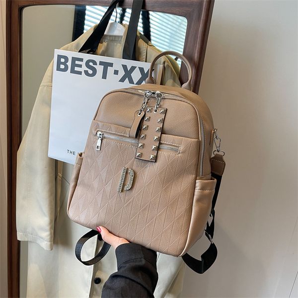 

wholesale women shoulder bag 5 colors daily joker solid color embossed leather leisure backpacks personality trend rivet backpack classic di