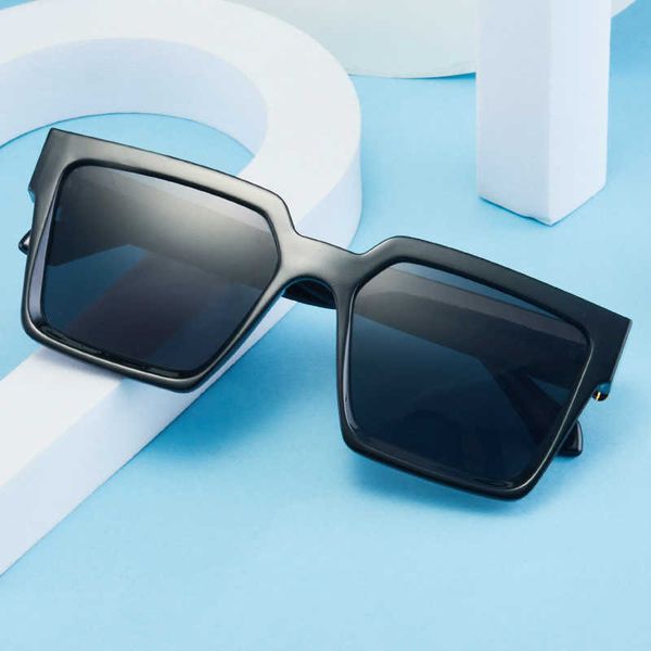 

2023 new fashion box glasses advanced net red anti uv sunglasses, White;black