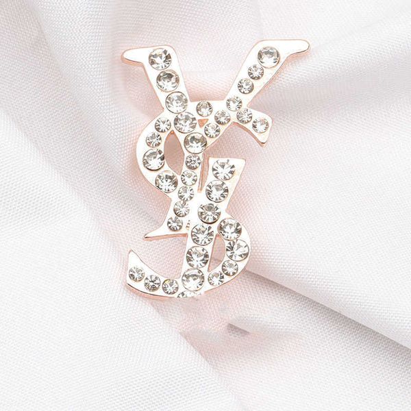 

Designer Brooch SL Luxury Top Letter fashion inlaid diamond brooch pin water diamond Valentine's Day gifts high quality fashion Diamond Accessories Jewelry