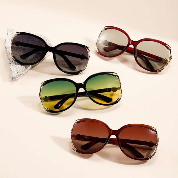 

wholesale classic sunglass trend metal hollowed out embellishment small diamond ladies fashion camelia large frame, White;black