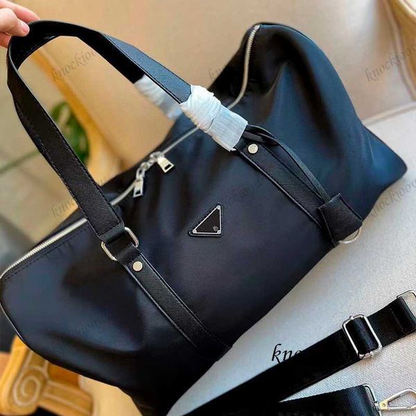 

trendy brand name large capacity travel bag designer bag tote bag crossbody designer bags luxurys handbags luxury bag large tote bag duffle