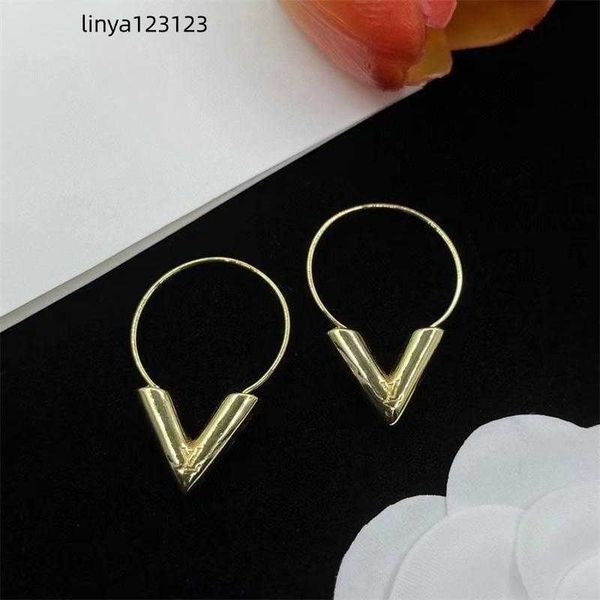 

2023 luxury gold hoop earrings for lady women girls ear studs earring designer jewelry earring valentine's day gift engagement for brid, Silver