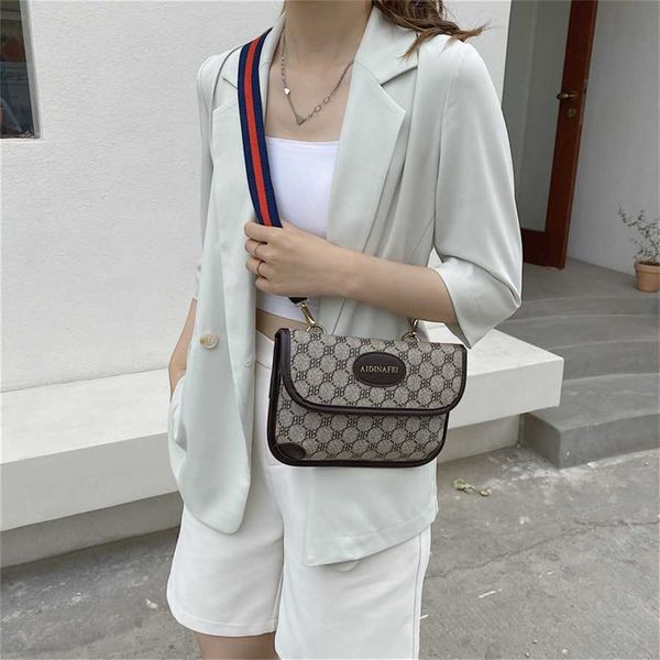 

purses clearance 70% off bag women's bag new fashion wide shoulder strap small square holding envelope single shoulder messenger