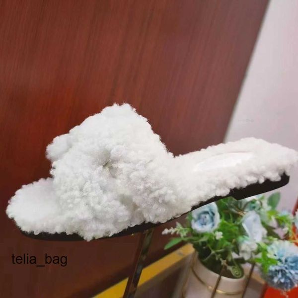 

word mop slippers designer winter furry bear sandal oran dsigner slipper shoes emma teddy bear fur for one women 2023 color matching outer w