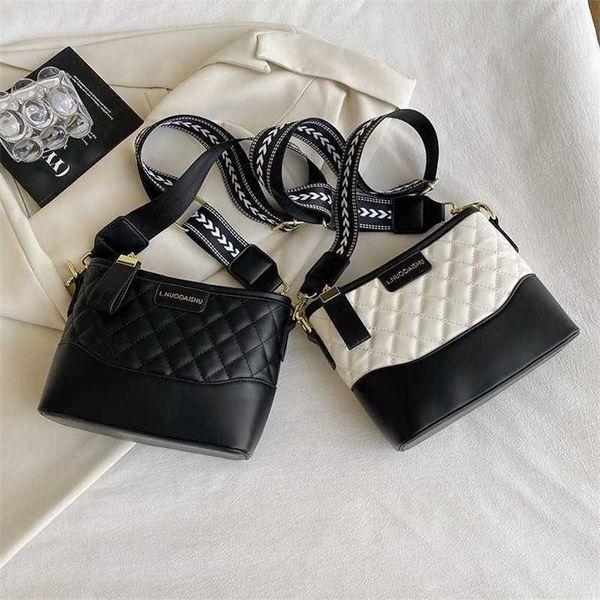 

26% off bag 2024 new launch designer handbag early launch xiaozhong lingge wandering contrasting color popular wide strap crossbody fashion