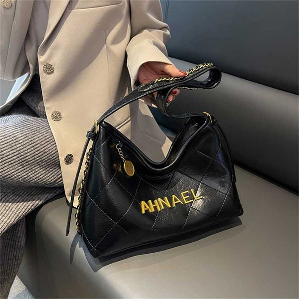 

luxury handbag shop 85% off women's textured women's single-shoulder hand large-capacity leisure letter sewing solid color chain b