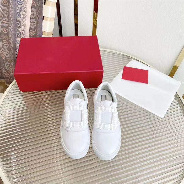 

wholesale sneakers calfskin casual shoes women vintage suede trainer reflective platform shoe cnel white suede navy womens luxury leather tr, Black