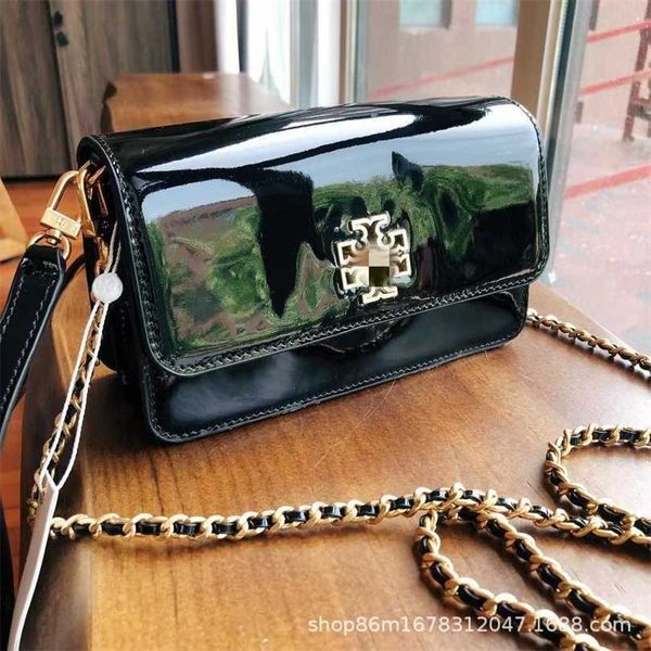 

20% off bag 2024 new launch designer handbag early launch new single diagonal straddle with black lacquer leather metal double organ small