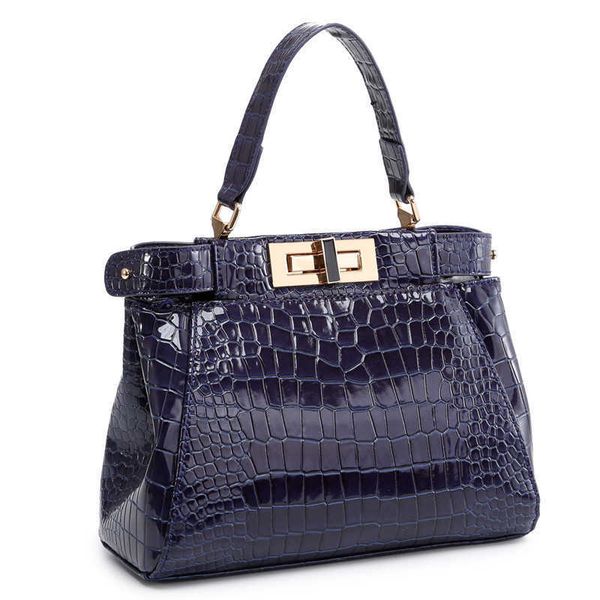 

designer bag outdoor crocodile bag women's handheld bag fashion shoulder crossbody bag f bags sus8