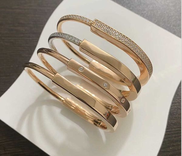 

luxury designer bracelet for women making of vgold plated rose gold silver men bracelet bangles u shape inlaid diamond womens mens bangle de, Black