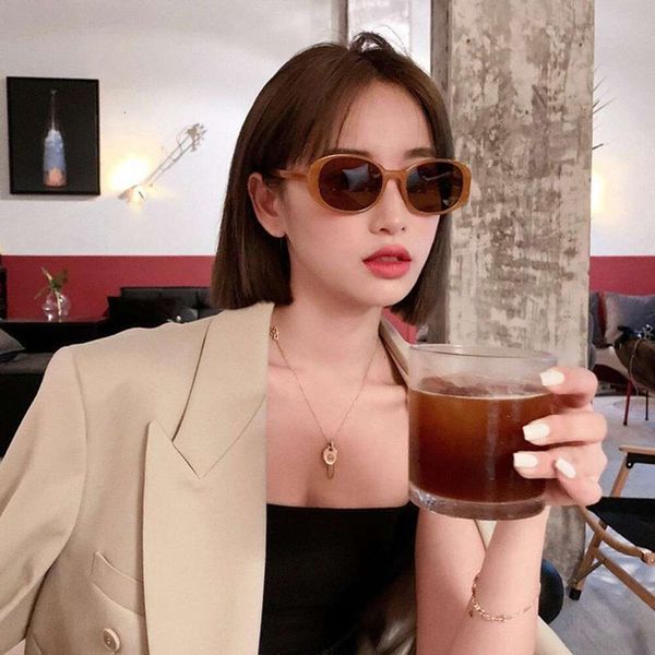 

oval frame ins high end non makeup sunglasses retro white for women wholesale, White;black