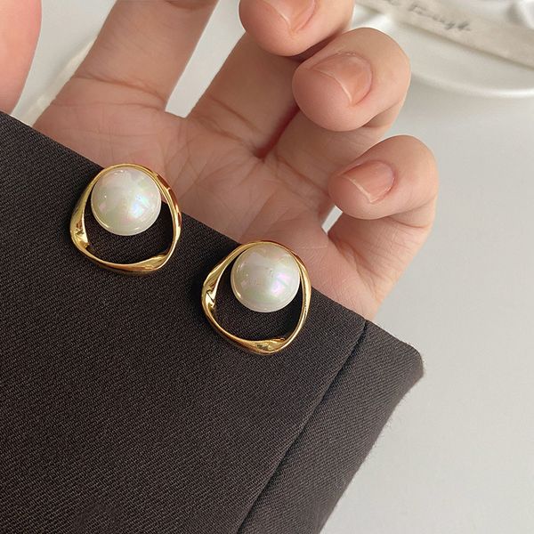 

imitation pearl earring for women gold color round stud earrings gift irregular design unusual fashion jewelry bijoux femme wholesale yme022, Golden;silver