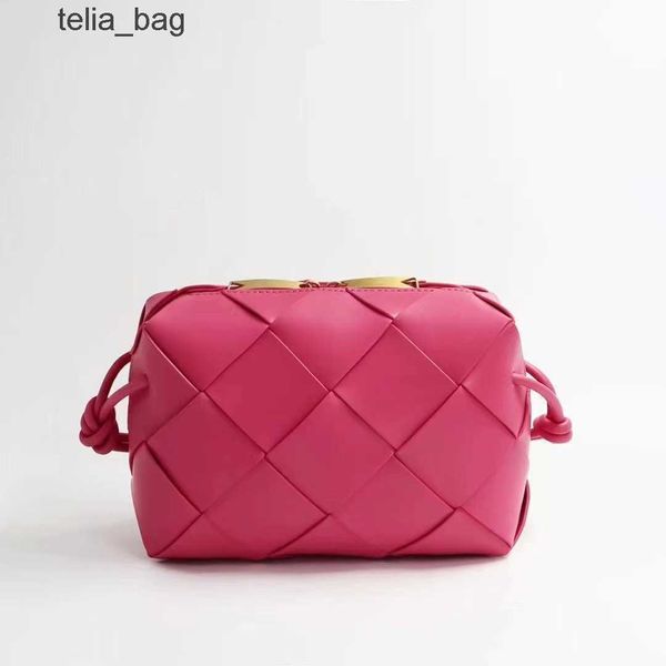 

bottegaas 2023 green cassette girl bags venetaas luxury small leather messenger bag woven square men classic women crossbody strap purse nw9