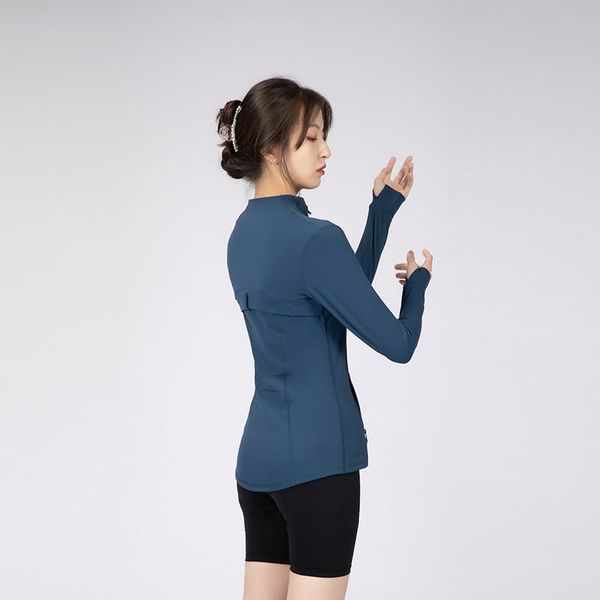 

2021 women sportswear zipper quick dry sport jacket outwear yoga gym professional polyester snow running clothing zz, White;red